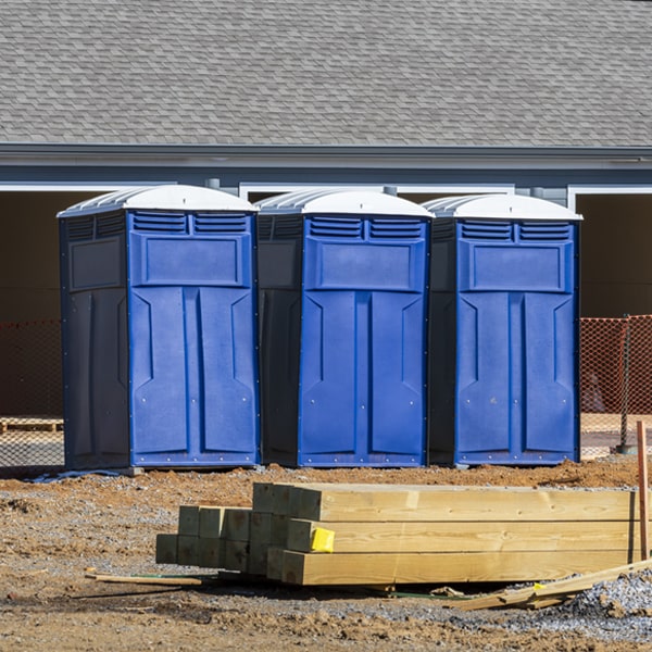 what is the cost difference between standard and deluxe porta potty rentals in Leadington MO